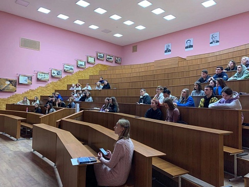 «Разговор о важном» в Ульяновском педагогическом университете был посвящен программе повышения медико-правовой грамотности, новости, пресс-релизы, статьи, «СОГАЗ-Мед», омс